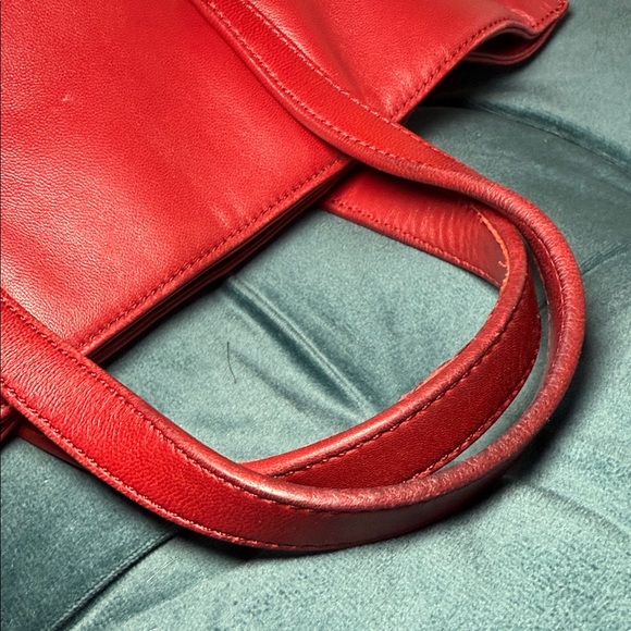 Loewe Bold Red Lambskin Tote Bag - Picture 7 of 13